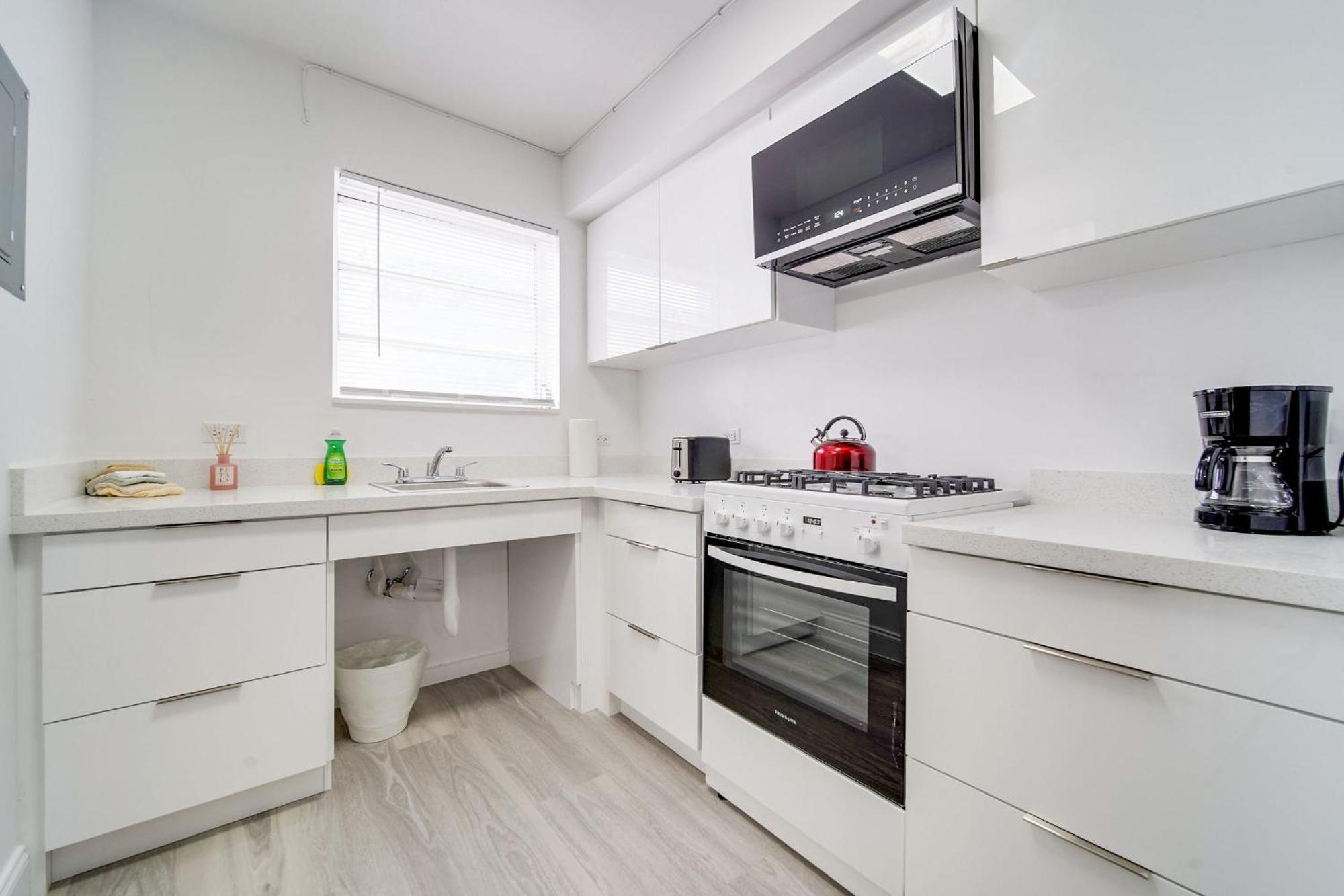 Deco Beachside Apt, W/2 Queen Beds, Washer/Dryer Miami Beach Exteriér fotografie