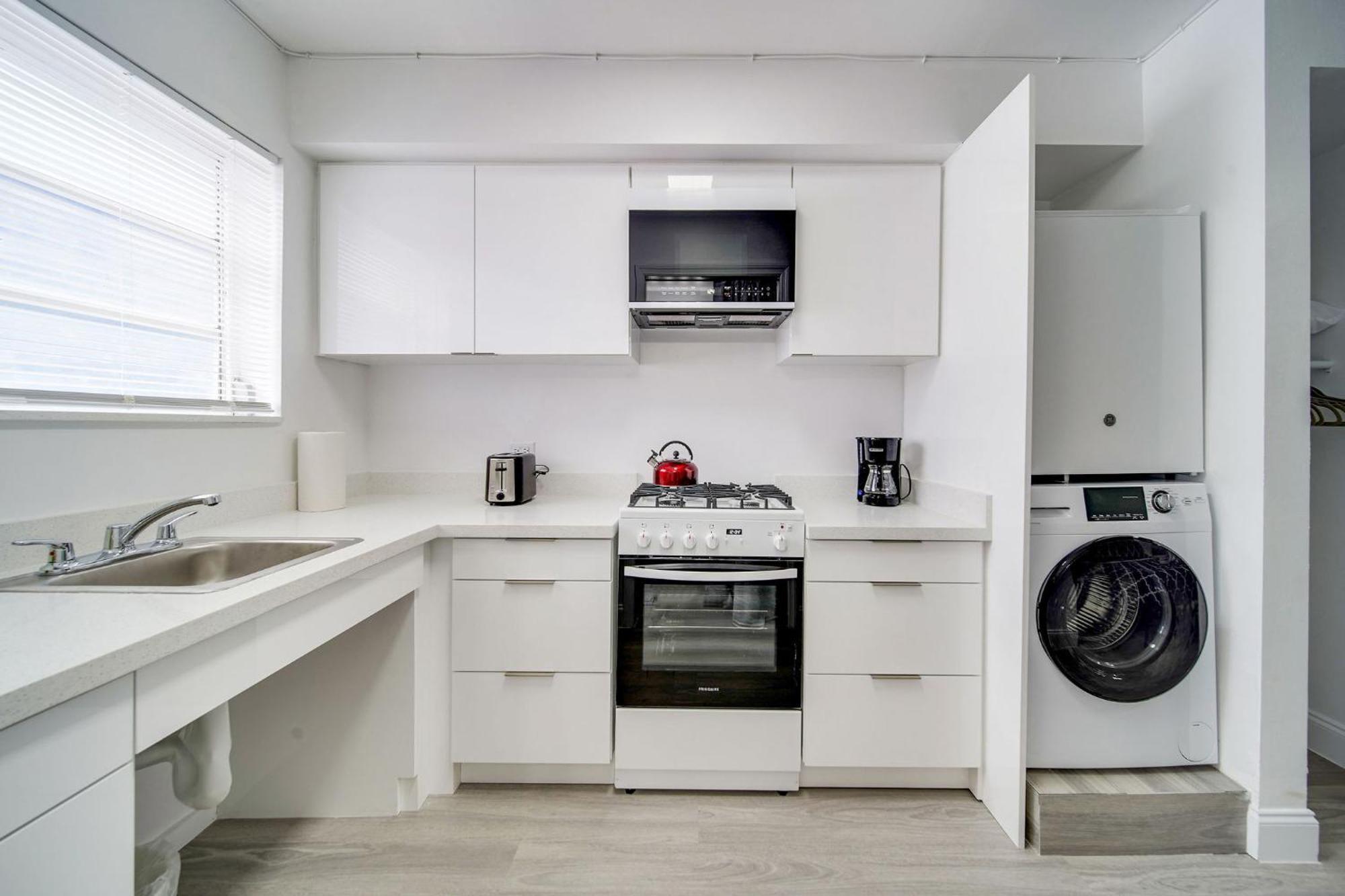 Deco Beachside Apt, W/2 Queen Beds, Washer/Dryer Miami Beach Exteriér fotografie